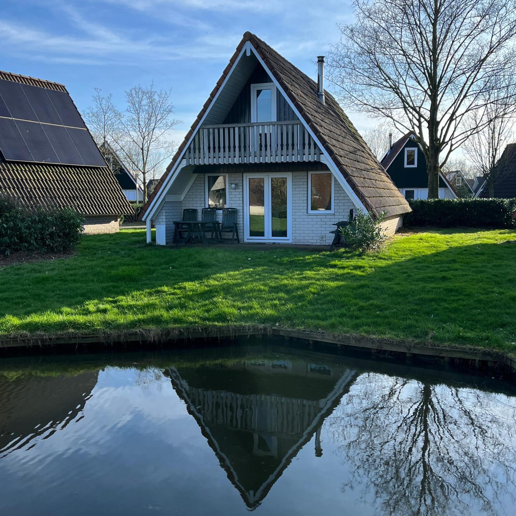 Vakantiepunt 142 - Moderne Vakantiewoning Aan Het Water! Gramsbergen Екстериор снимка
